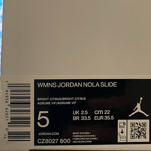 Nike Jordan NOLA - Orange Slides NIB NEW size 5 but runs BIG (more like 6) - Picture 5 of 5